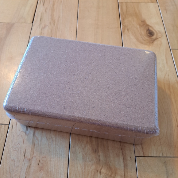 NEW Cork Yoga Block 9"x 6"x 3" w/ Comfortable Edge - Picture 7 of 7